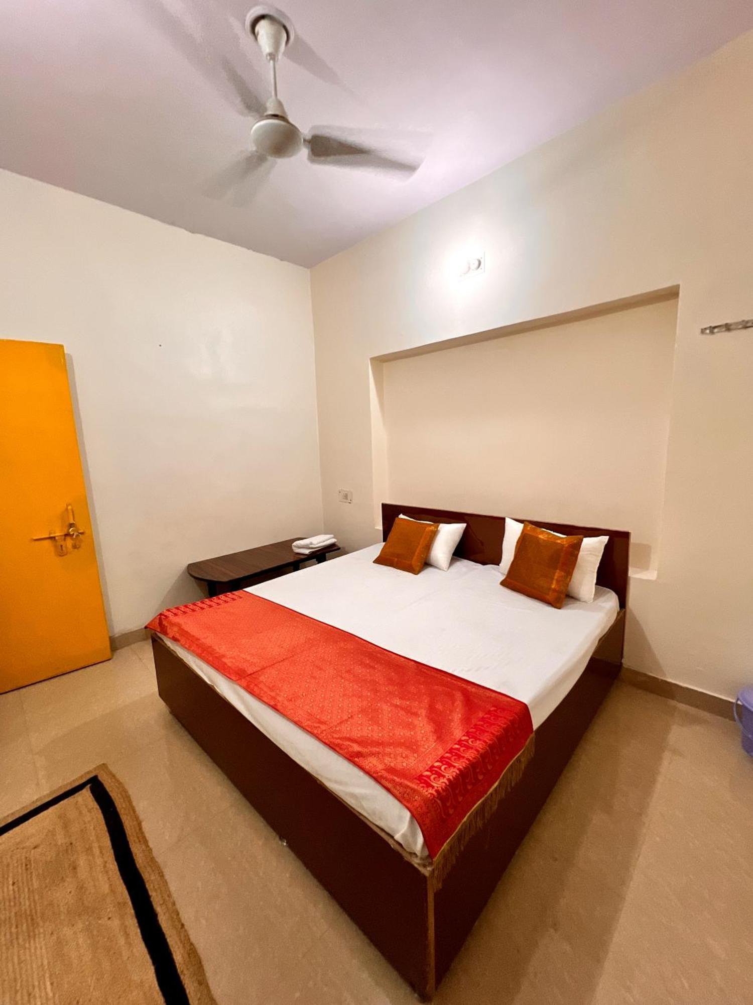 K V Guest House - Varanasi — Photos 2